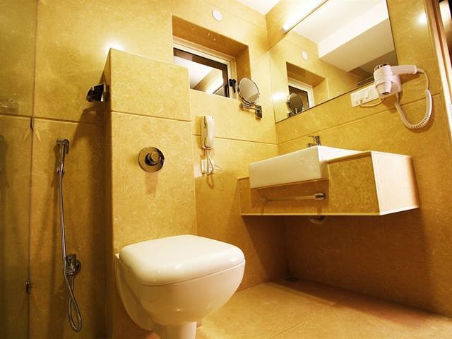 פאנג'י Hotel La Capitol מראה חיצוני תמונה