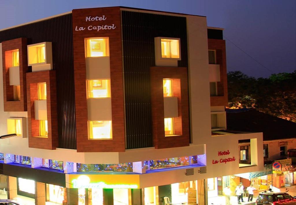 פאנג'י Hotel La Capitol מראה חיצוני תמונה