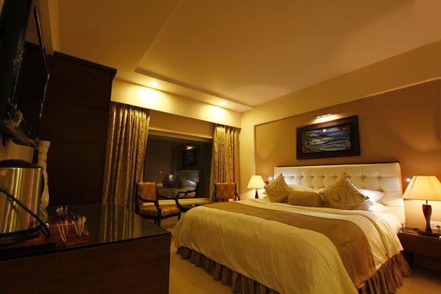 פאנג'י Hotel La Capitol מראה חיצוני תמונה